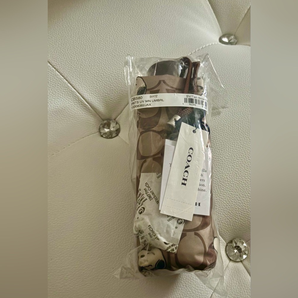 Coach NEW Coach X Peanuts Snoopy Print Brown Multi UV Protection Mini Umbrella - Picture 2 of 16
